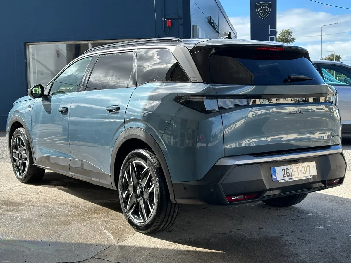 Peugeot 5008 1.2 Hybrid 145bhp E-DCS6 GT Exclusive - Image 3