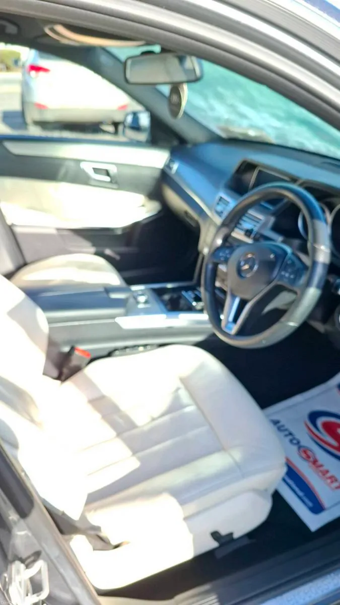 Mercedes 220  E class - Image 6