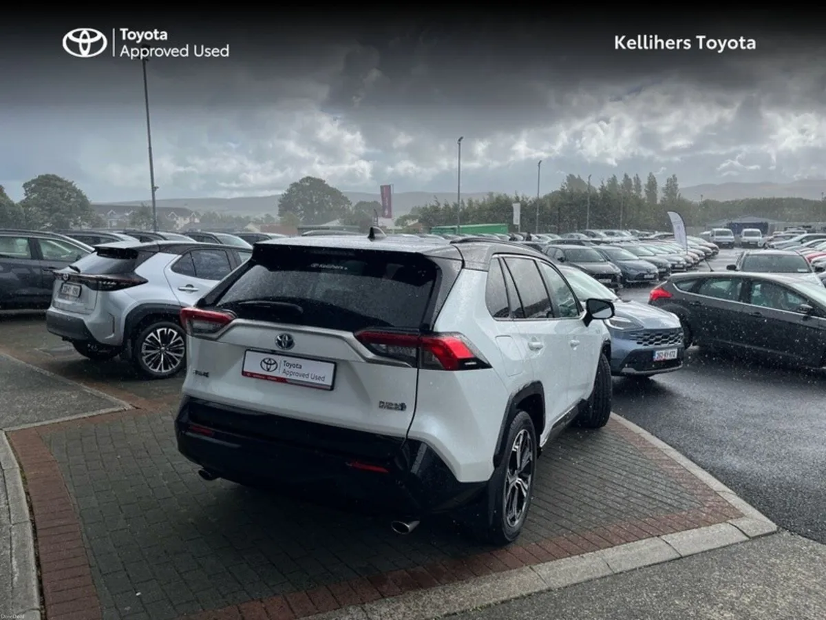 Toyota RAV4 RAV4 PLUG-IN HYBRID SPORT - Image 2