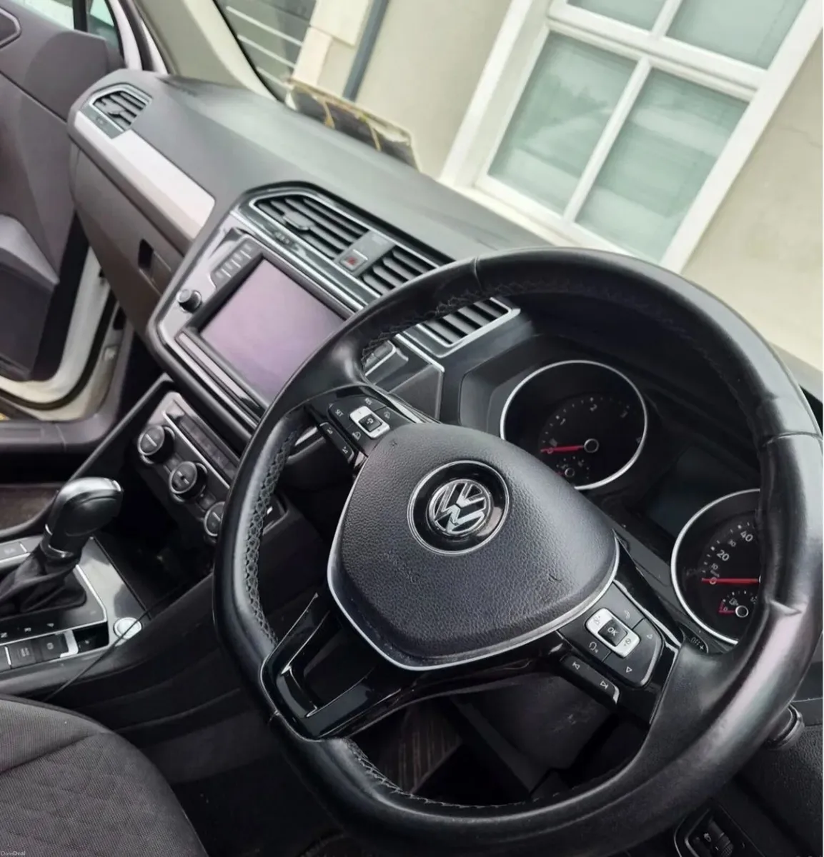 Volkswagen Tiguan 2017 - Image 4