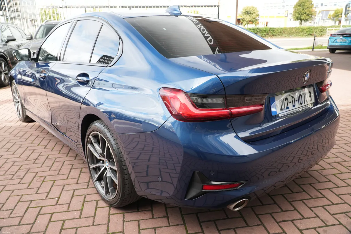 BMW 3-Series 2021 - Image 6