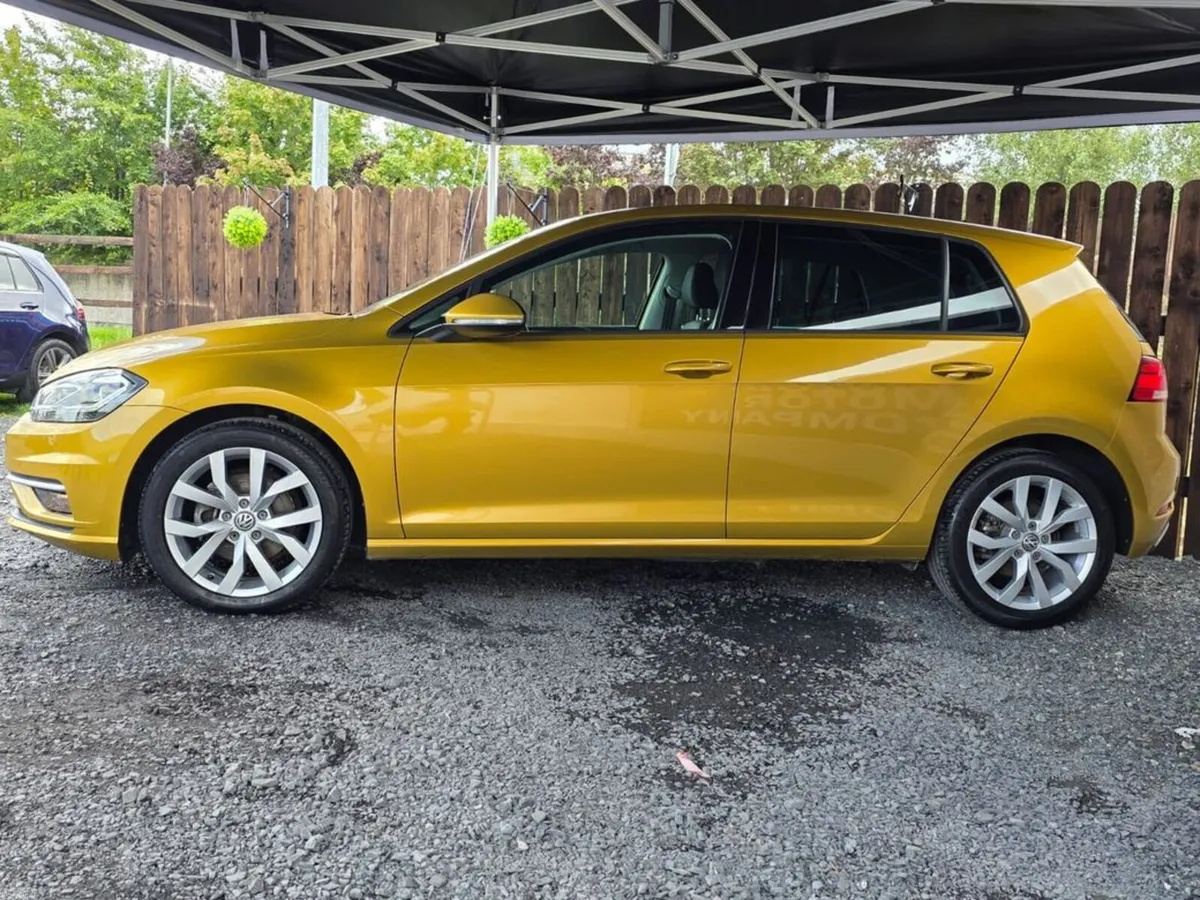 Volkswagen Golf HIGHLINE - 54KMS - Image 4
