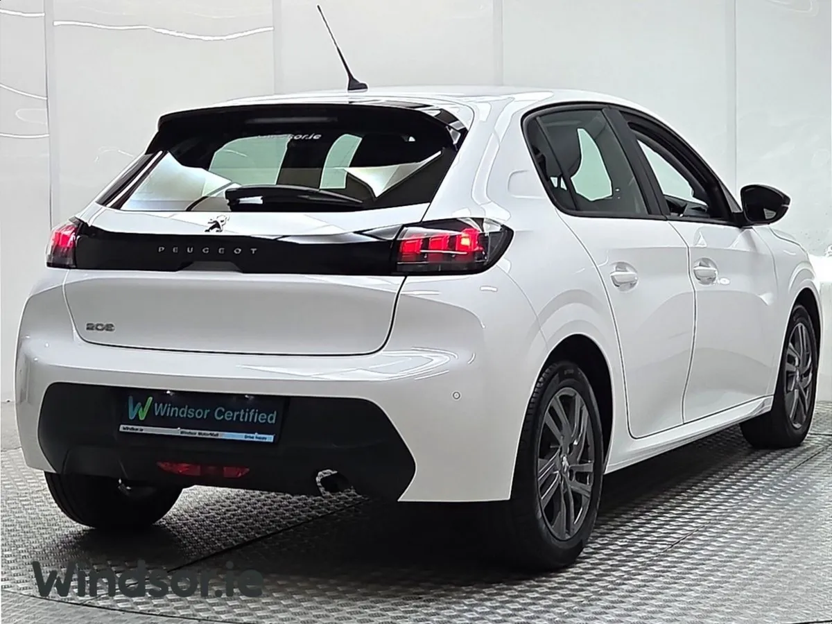 Peugeot 208 1.2 Puretech 75bhp Active - Image 2