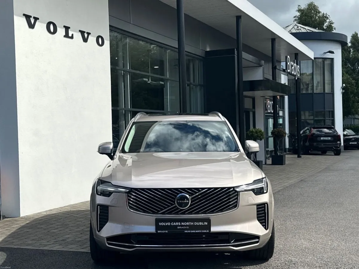 Volvo XC90 T8 ULTRA 4WD Bright, HUD , Upgraded all - Image 2