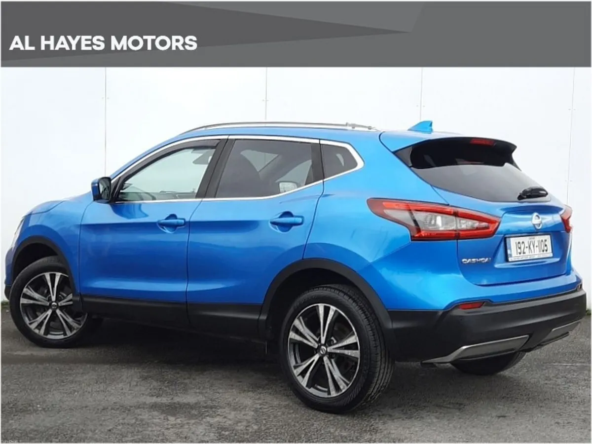 Nissan Qashqai **TINY MILEAGE**SUNROOF**1.5 DSL SV - Image 3