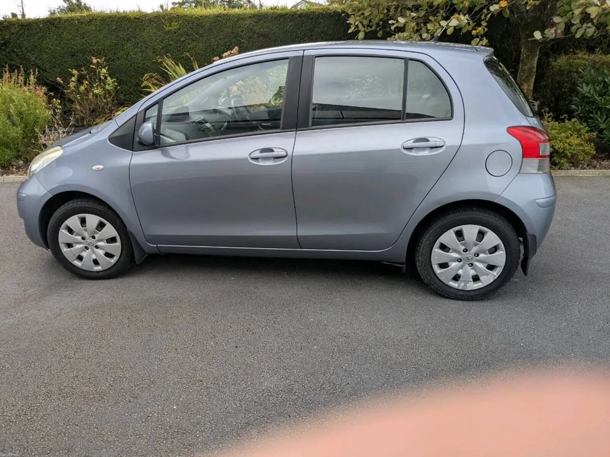 Toyota Yaris auto - Image 4