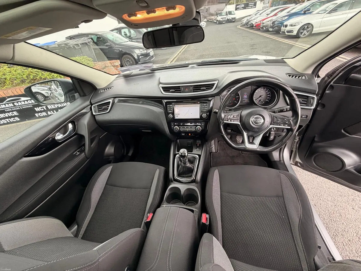 Nissan Qashqai 2018 1.6 Diesel Manual - Image 5