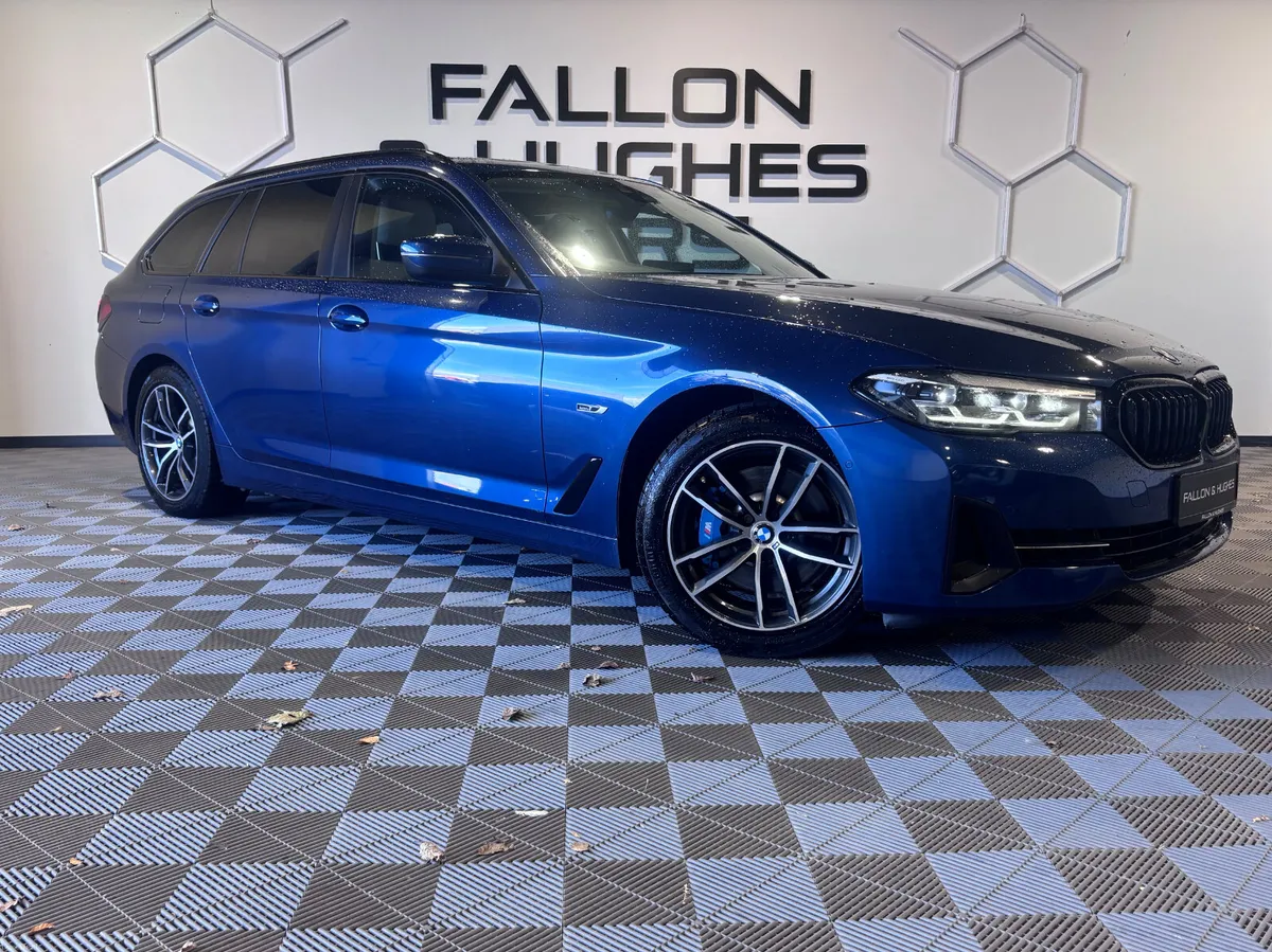 BMW 5 SERIES 530E ESTATE CREAM LEATHER 12KWH BATTE - Image 1