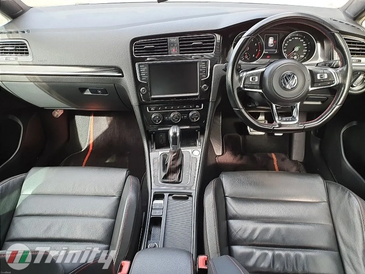 Volkswagen Golf ** GTI ** AUTO ** FULL LEATHER ** - Image 2