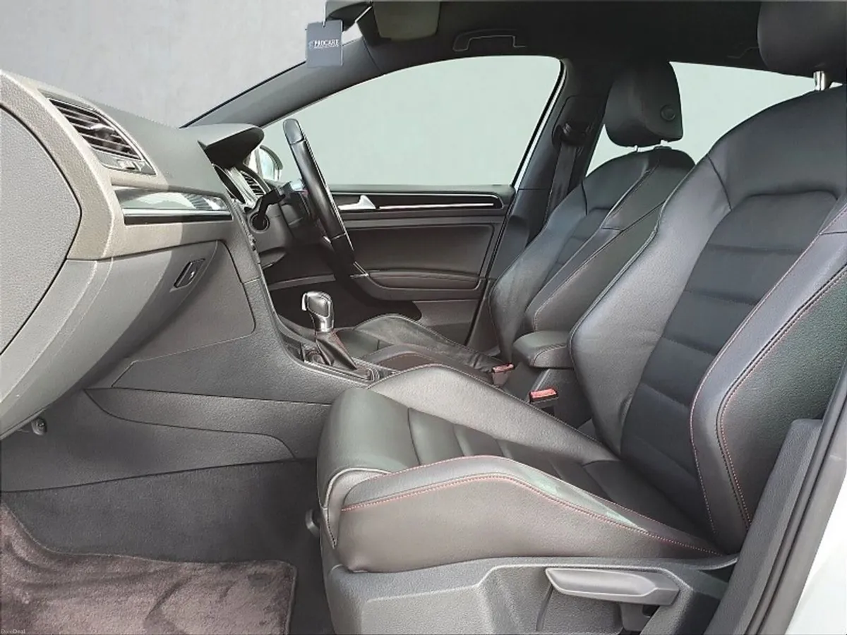 Volkswagen Golf ** GTI ** AUTO ** FULL LEATHER ** - Image 6