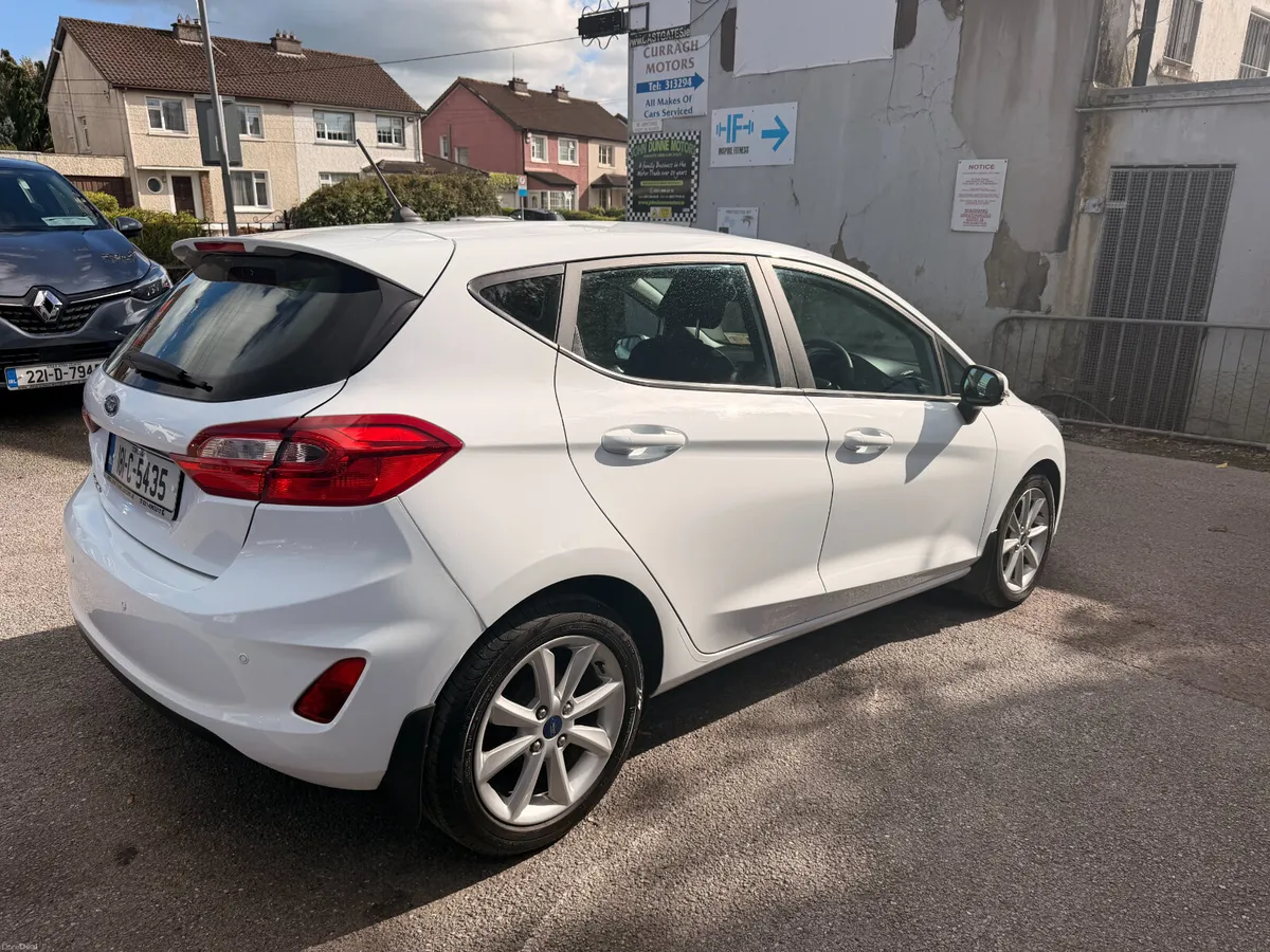 Ford Fiesta 1.1 with only 41000 KM - Image 5