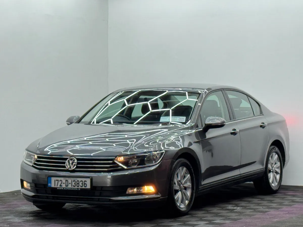 2017 Volkswagen Passat 1.6TDI, Automatic - Image 3