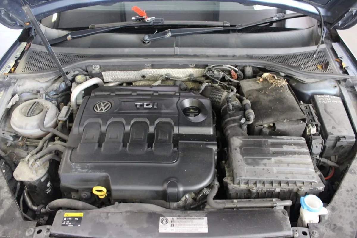 Volkswagen Passat 2.0 TDI 150HP Comfortline - TEND - Image 4