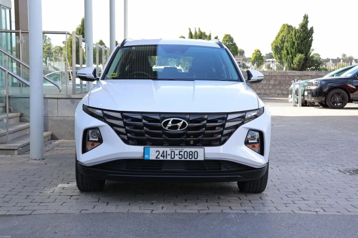 Hyundai Tucson 2WD Executive - Image 5
