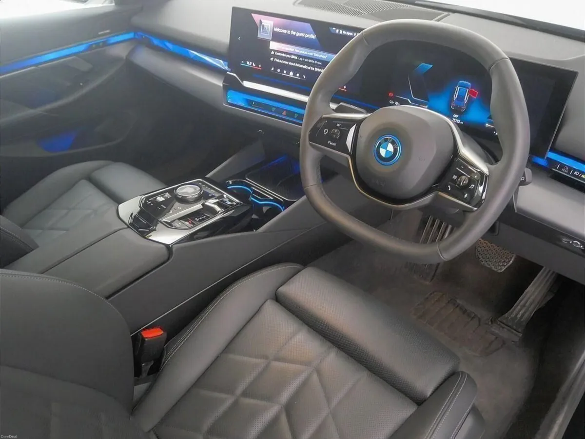 BMW i5 eDrive40 Sport Edition Touring - Image 6
