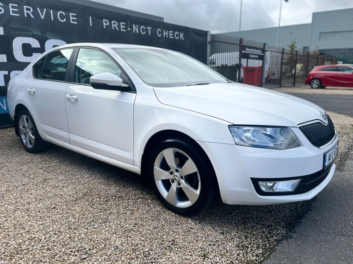 SKODA OCTAVIA 2014 - 1.4 TSI - AUTOMATIC, LOW KMS, - Image 1