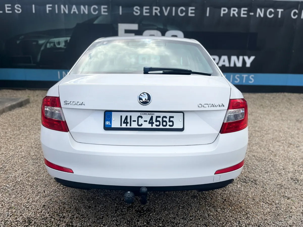 SKODA OCTAVIA 2014 - 1.4 TSI - AUTOMATIC, LOW KMS, - Image 5