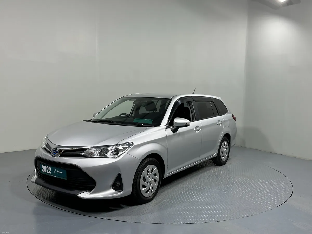Toyota Corolla Fielder Self Charging Hybrid 221 - Image 3
