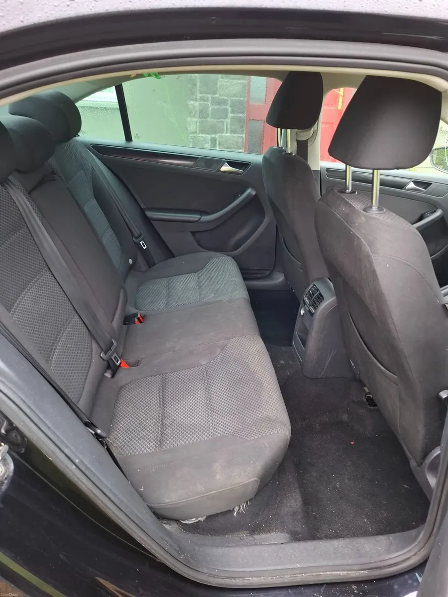 Volkswagen Jetta 2014 - Image 4
