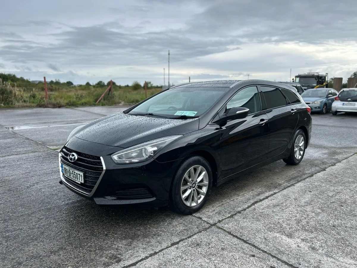 2018 Hyundai i40 estate - Image 3
