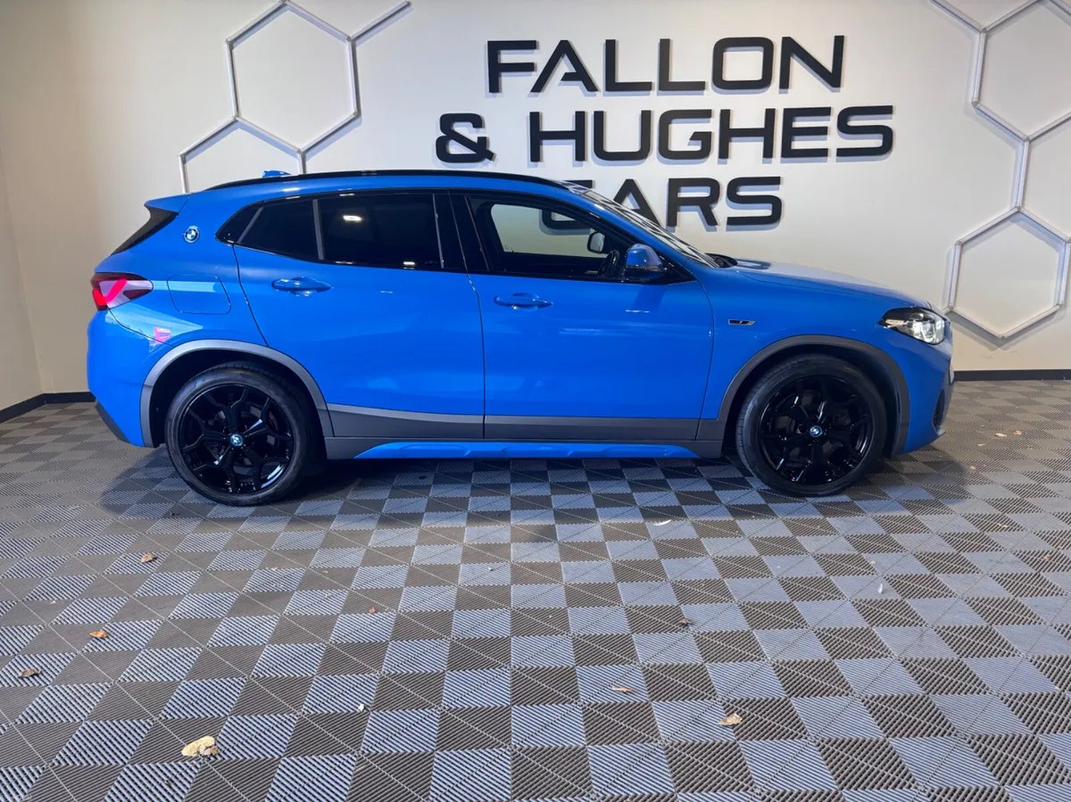 2022 BMW X2 XDRIVE25E M SPORT X // TECH PACK - Image 4