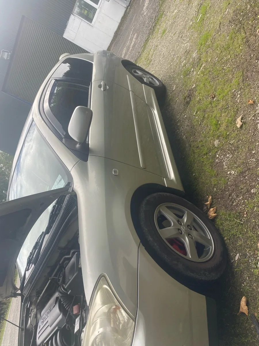 Toyota Corolla - Image 3