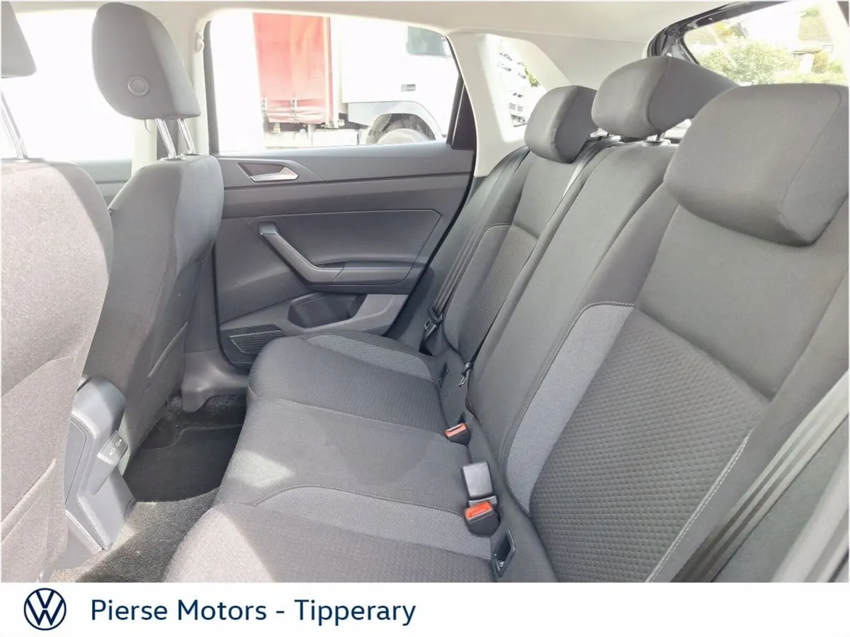 Volkswagen Polo 1.0 TSI 95HP Life - Image 6