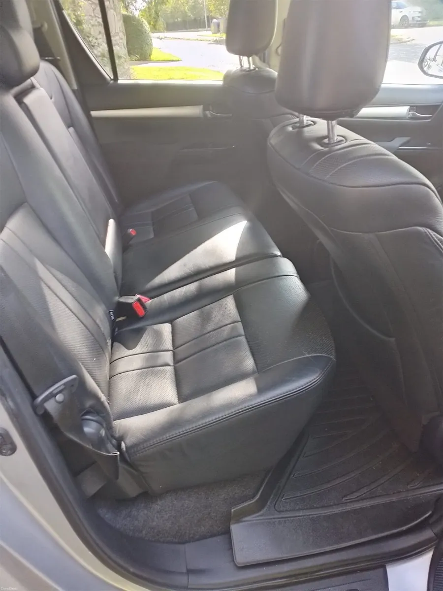 Toyota Hilux 2017 automatic - Image 6