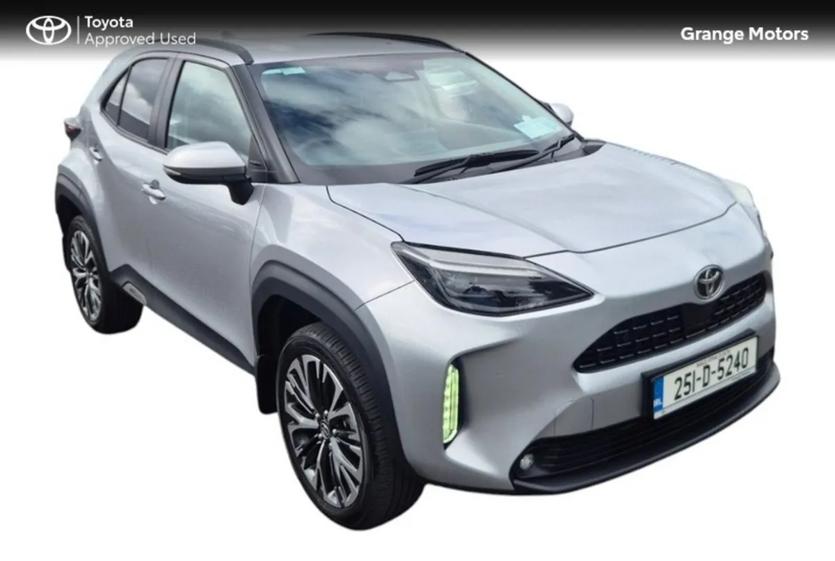 Toyota Yaris Cross 1.5 HYBRID SOL 5DR - Image 1