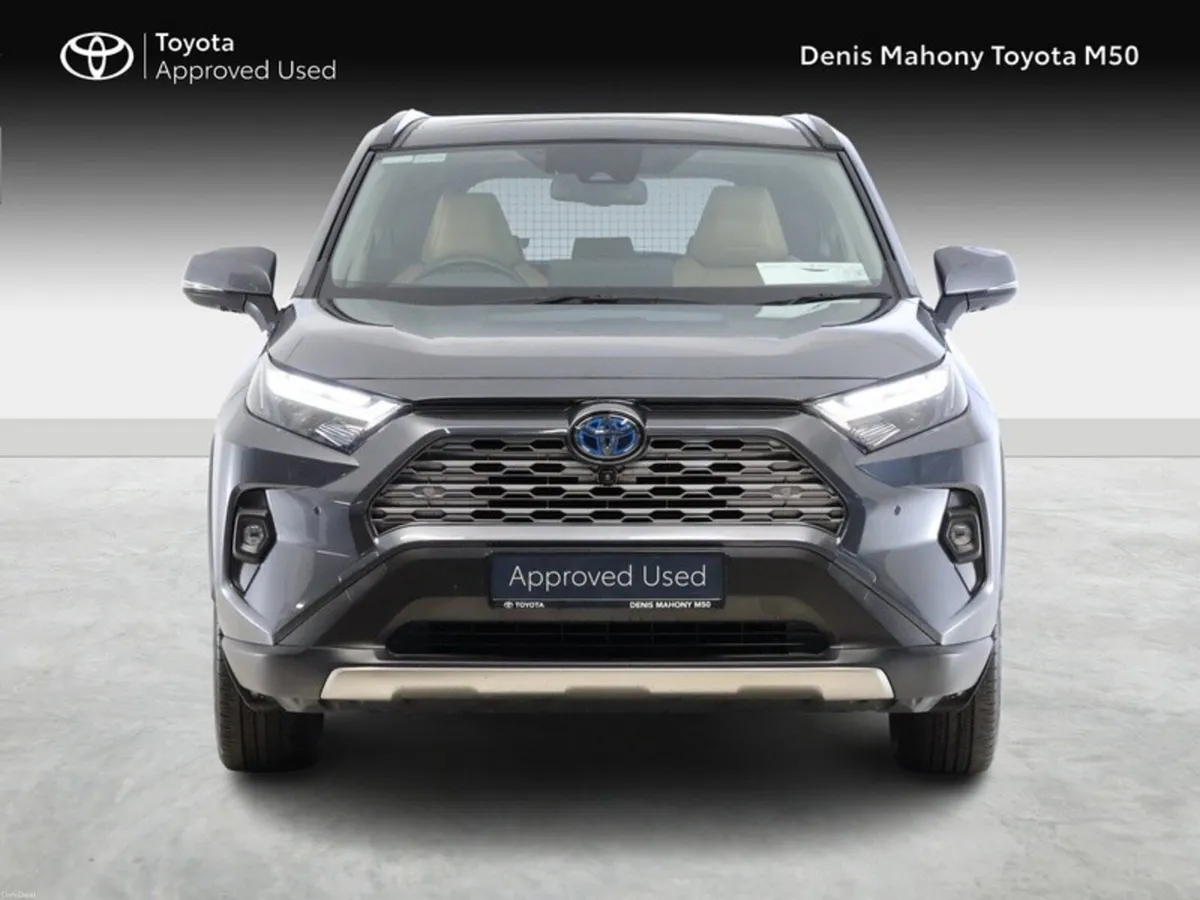 Toyota RAV4 Platinum Hybrid - Image 5