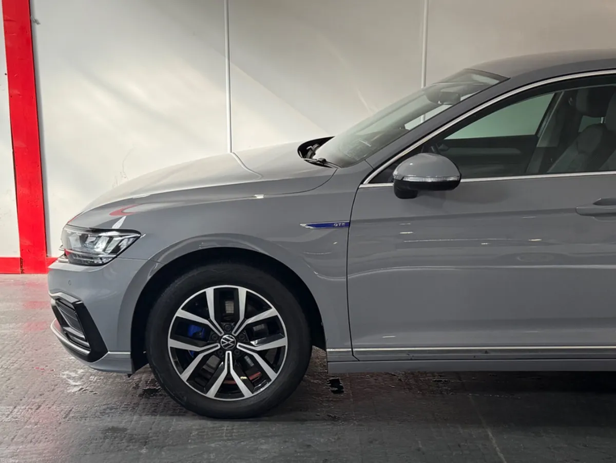 Volkswagen Passat GTE S-A DSG - Image 5