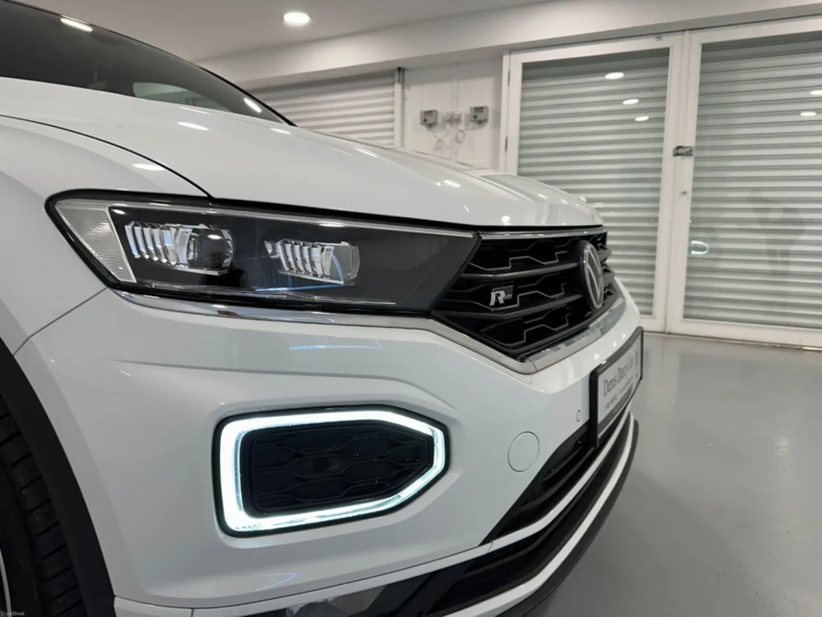 Volkswagen T-Roc (211) R LINE 2.0TDI DSG LOW KMS V - Image 4