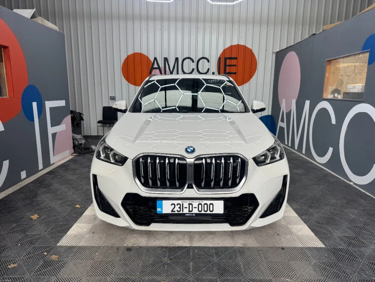 BMW iX1 2023 BMW IX1 4WD XDRIVE 30 M-SPORT AUTOMAT - Image 2