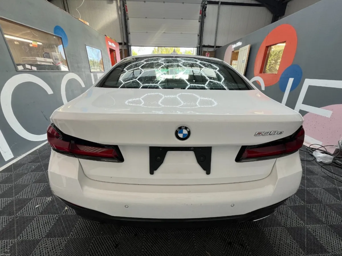 BMW 5-Series 2021 BMW 5 4d 530E M-SPORT EDITION JO - Image 4
