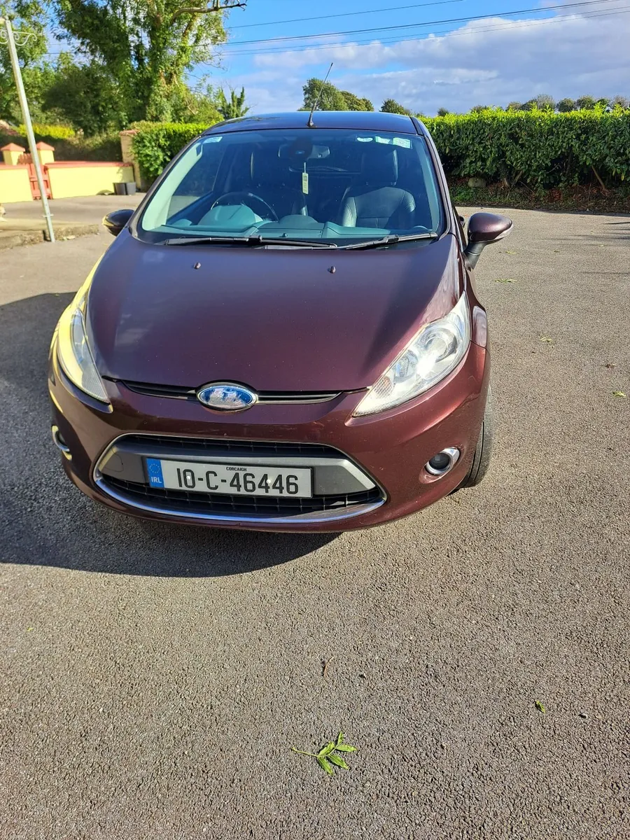 Ford Fiesta 2010 - Image 1