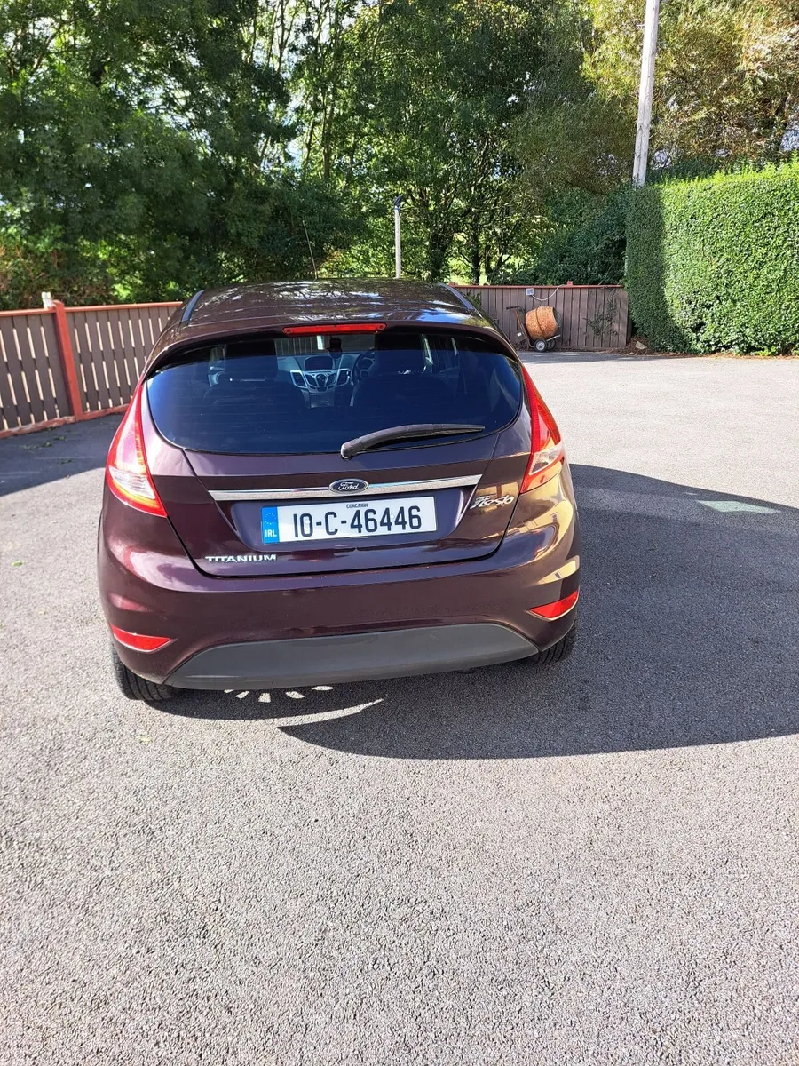 Ford Fiesta 2010 - Image 4