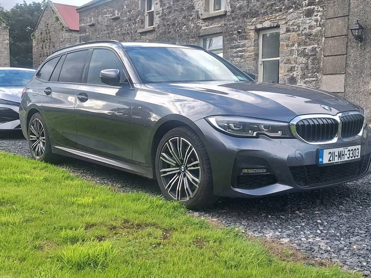BMW 330e touring - Image 1