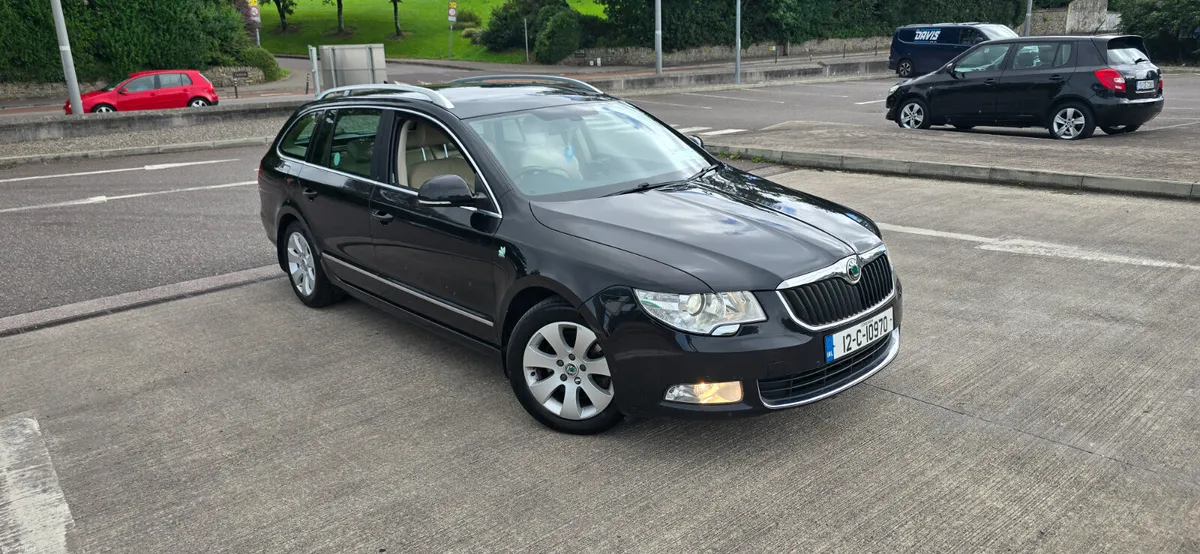 Skoda Superb High Spec Nct 02.2027 Tax 11.2026 - Image 1