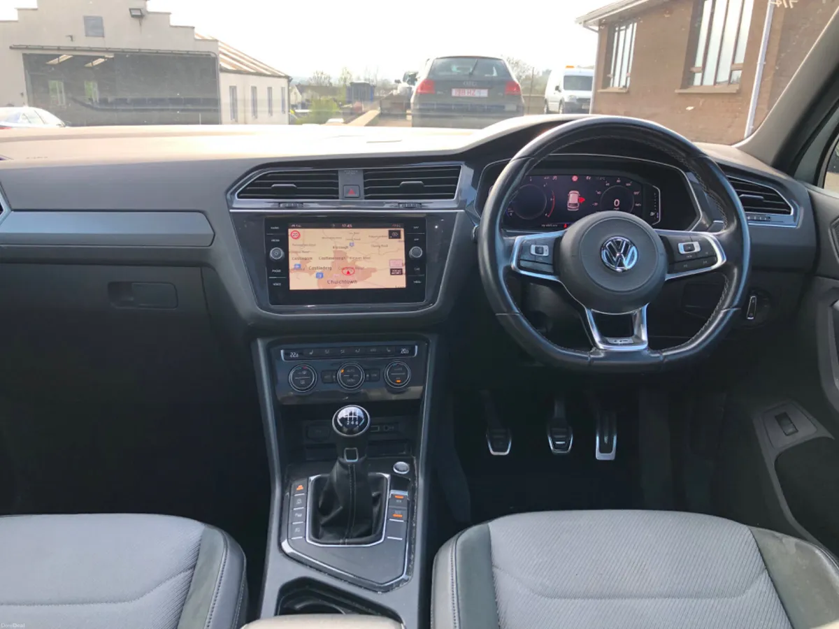2017 Volkswagen Tiguan 2.0 TDI R-Line DSG Auto 190 - Image 2