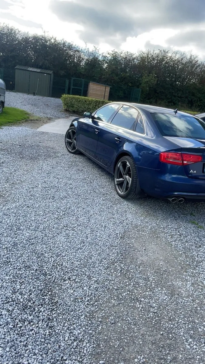 Audi A4 152 se ultra Quattro - Image 4
