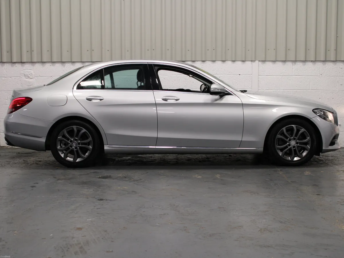 Mercedes-Benz C-Class 2016 - Image 5