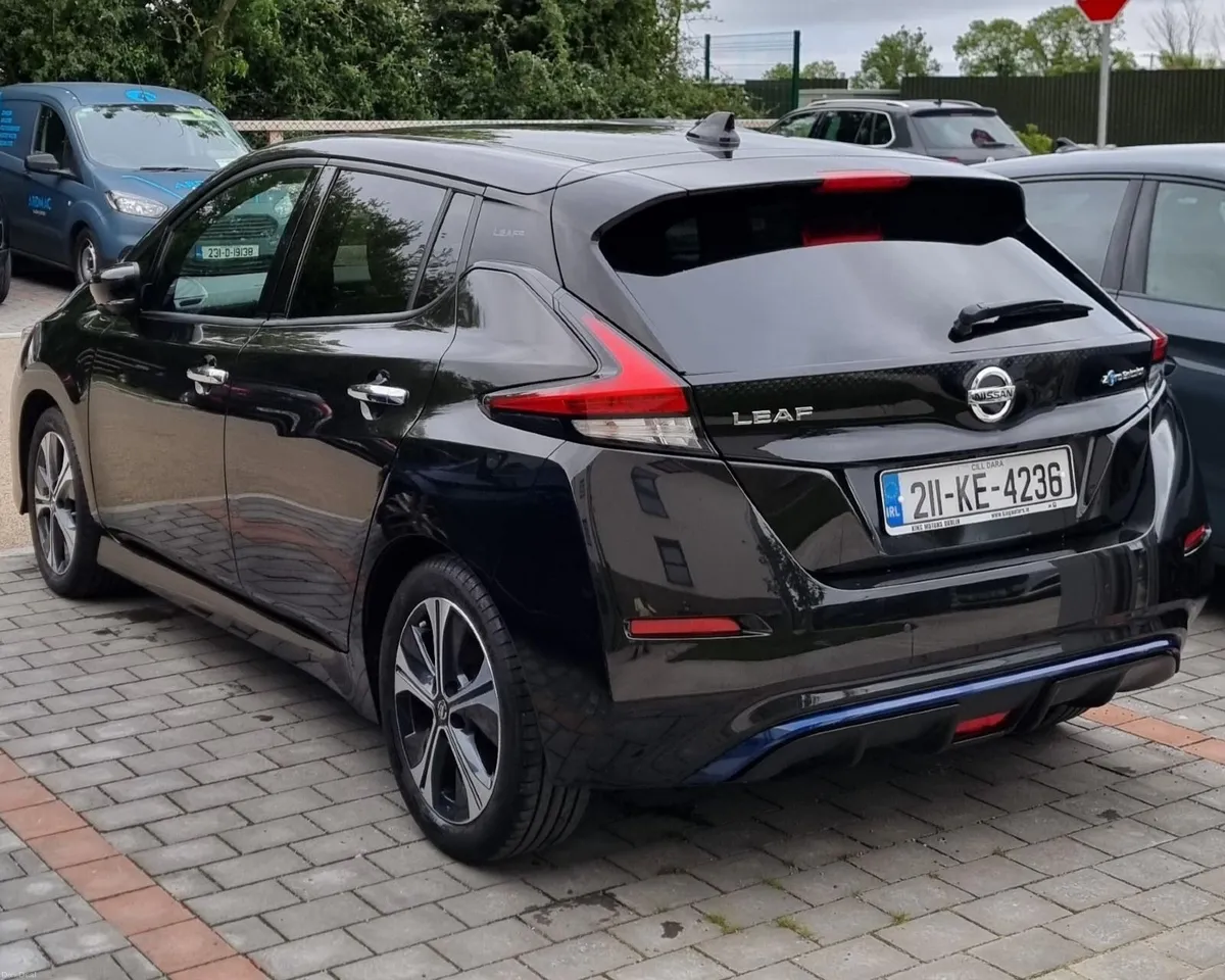 Nissan Leaf SV Premium Low Mileage Only 36000 - Image 6