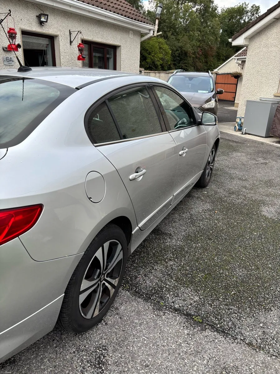 Renault Fluence 2012 - Image 5