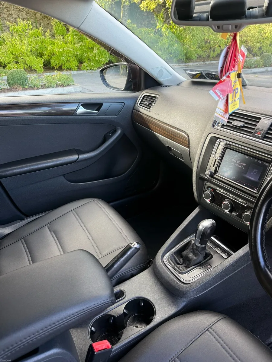 VW Jetta 2.0 TDI Auto NCT 04/27 - Image 3