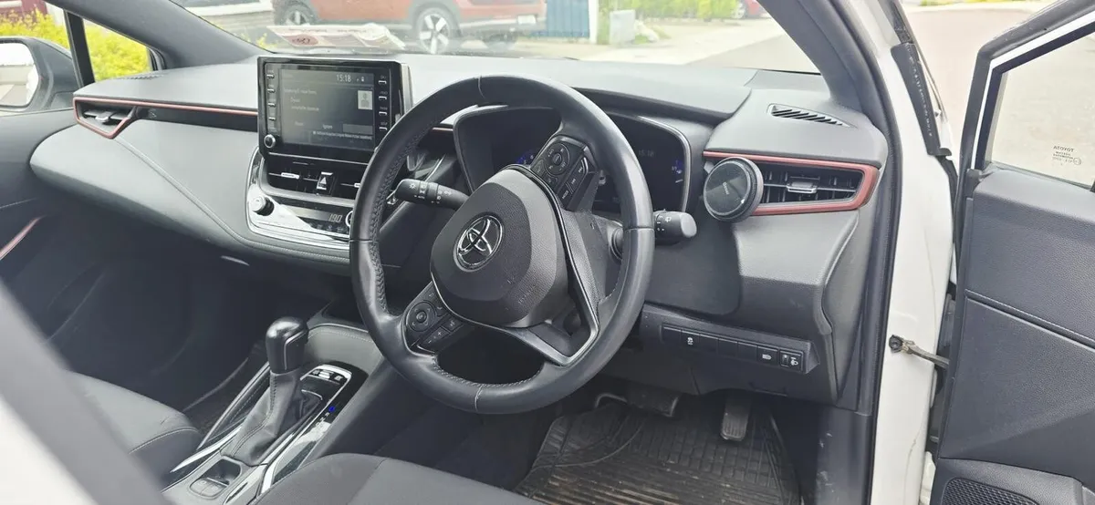 Car - Image 3