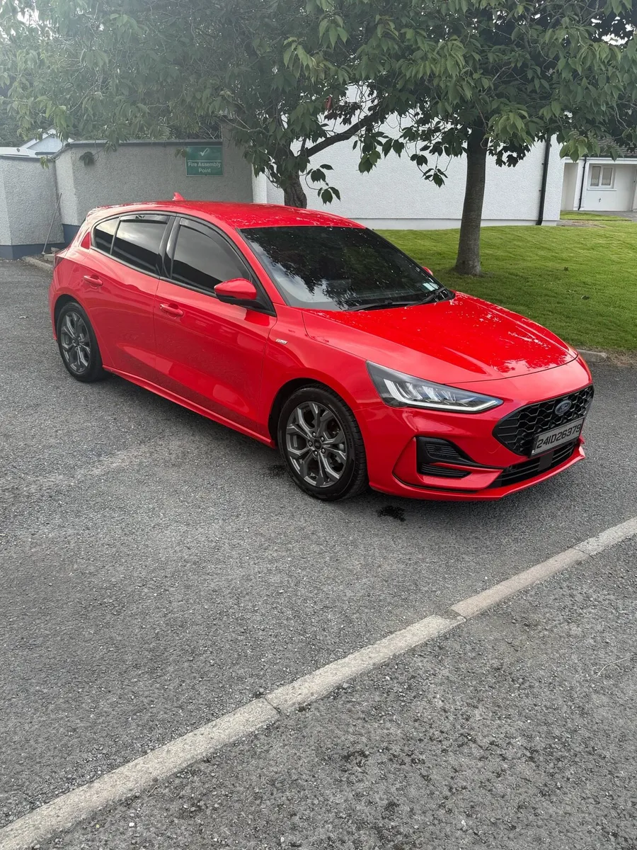 2024 Ford focus st line - Image 6
