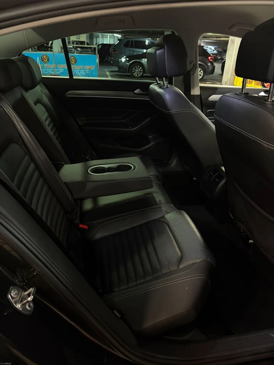 Car - Image 6