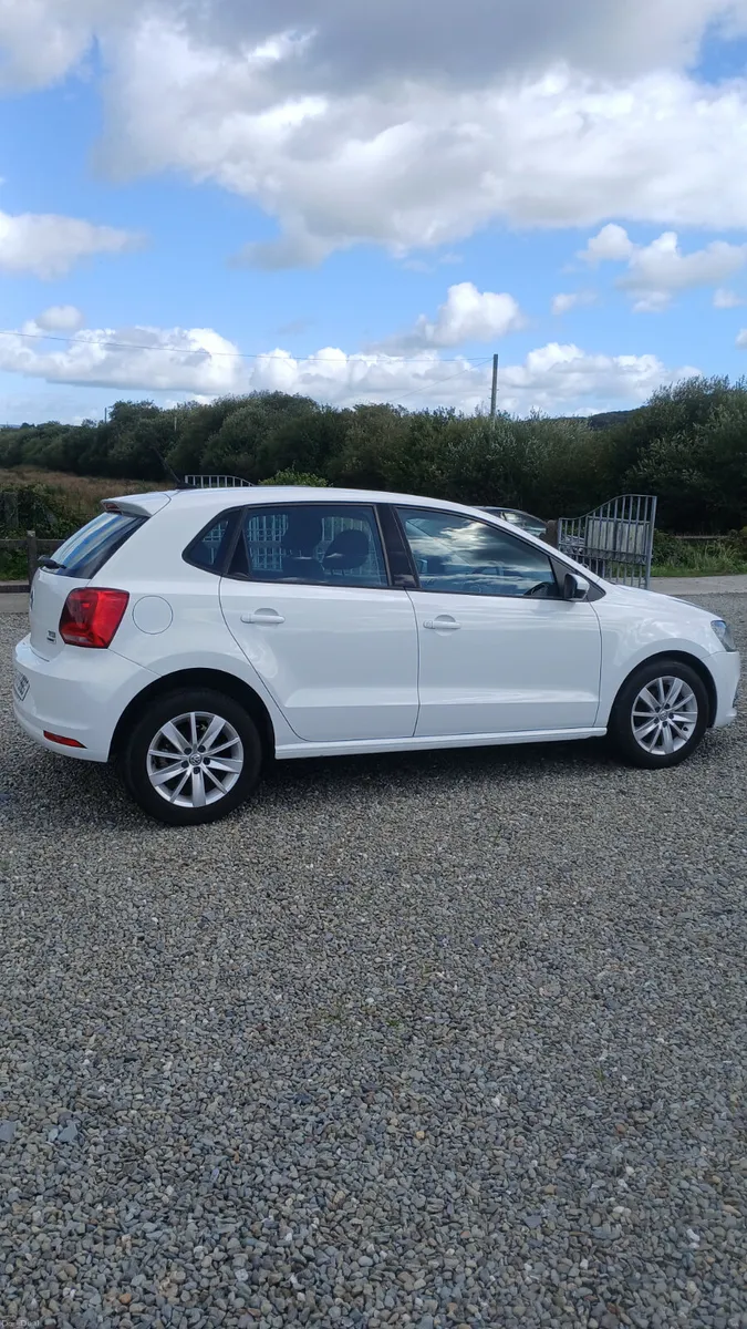 Volkswagen Polo 2017 1.2 Auto. - Image 4