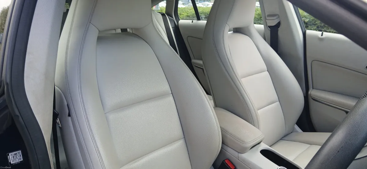 Mercedes-Benz CLA SPORTBACK 2017 1.6 PETROL 5dr - Image 3