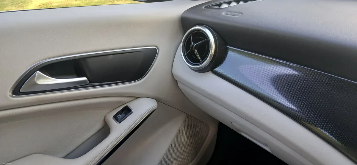 Mercedes-Benz CLA SPORTBACK 2017 1.6 PETROL 5dr - Image 6